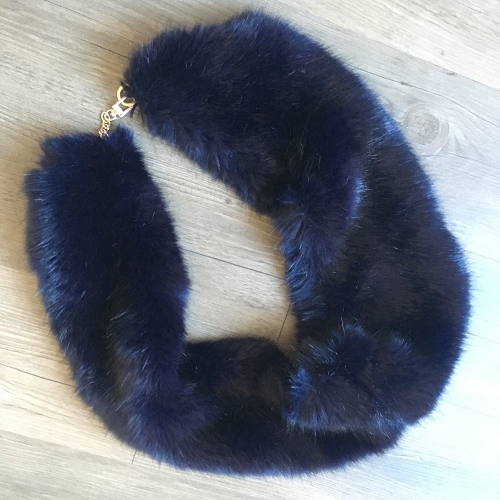 Reiss fur scarf collar